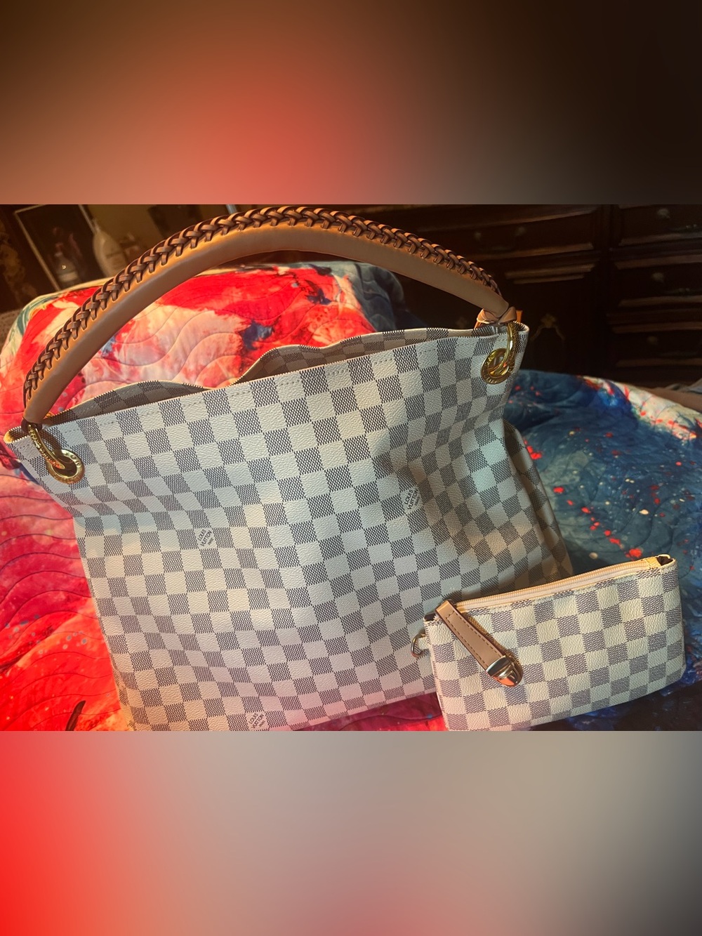 Checkered crème and grey bag with pouch